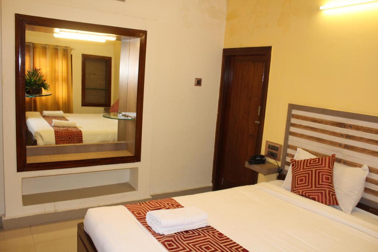 Kaveri Hotel Bed & Breakfast Mysore Ngoại thất bức ảnh