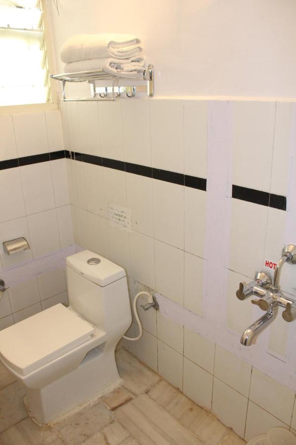 Kaveri Hotel Bed & Breakfast Mysore Ngoại thất bức ảnh